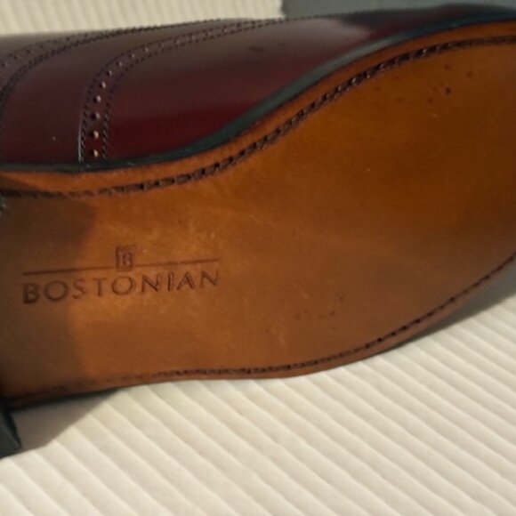 New/Without box -  Bostonian Classics Burgundy Wingtip Toe Oxford Shoes: 11 D/B - Picture 8 of 9